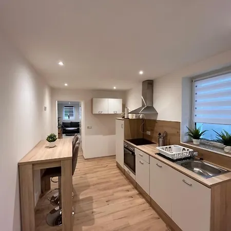 Apartment Moderne 2 Zimmer-ferienwohnung